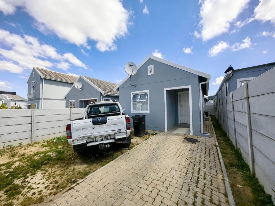 2 Bedroom Property for Sale in Idasvallei Western Cape